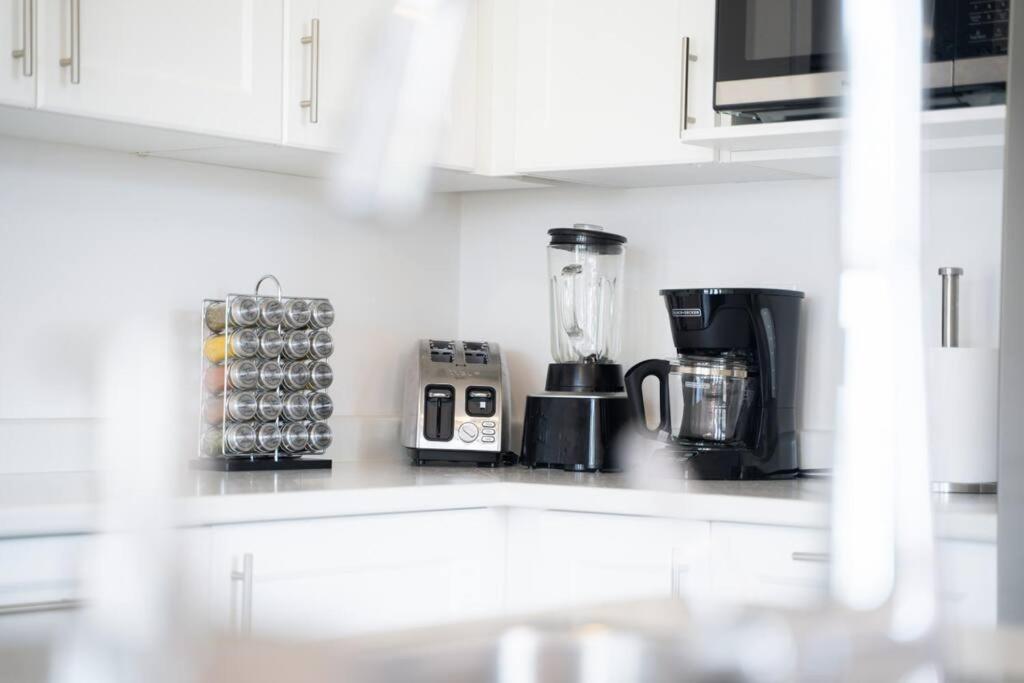 Holiday home Getaway:10 Min-falls/marineland/waterpark Niagara Falls